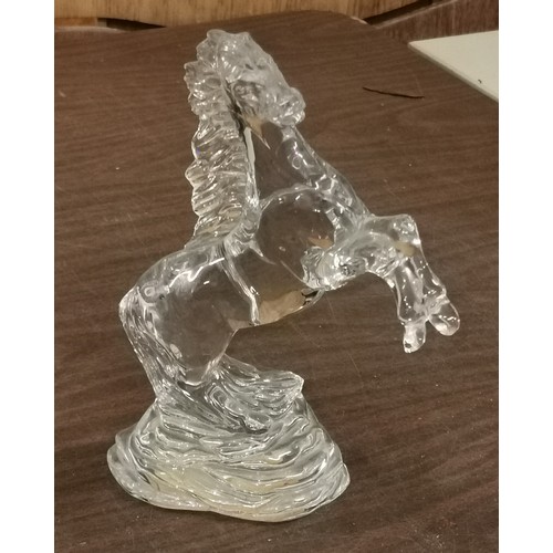 152 - 24 cm tall heavy solid glass rearing horse figure