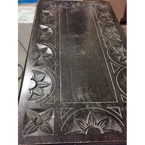 287 - 107 x 52 x 73 cm carved table with full length drawer - split on top