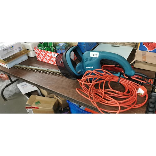 118 - Makita UH4861 480 mm electric hedge trimmers