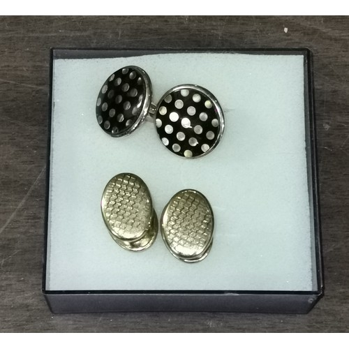 9 - 2 x pairs of gents cufflinks