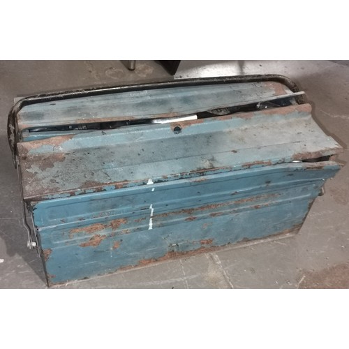 103 - Metal cantilever tool box and contents