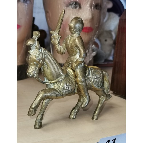 41 - 15 cm long solid brass knight on horse figure