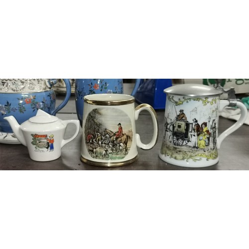 320 - Small bundle of assorted old ceramics of teapot with stand and matching hot water pot, 2 x tankards ... 