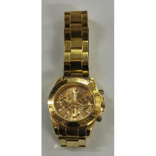 413 - Gents gold colour chronometer style quartz watch with bracelet strap