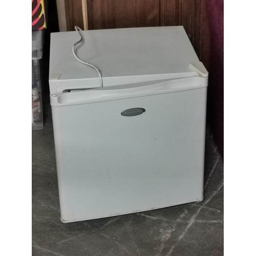 244 - 50 cm wide white Frigidaire counter top fridge