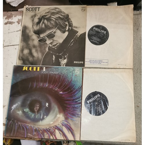 208 - 2 x 1960's Scott Walker vinyl albums, 1 & 3, in very good condition