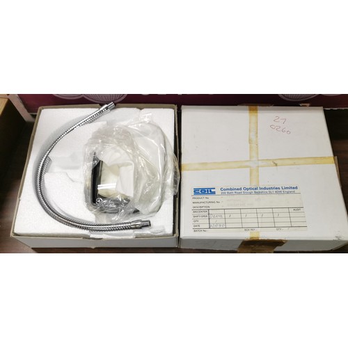 213 - Boxed and unused Coil executive desk top magnifier