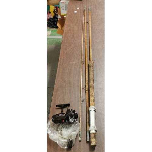 14 - Vintage Sealey Octopus 3 piece fishing rod with Daiwa 7280 reel