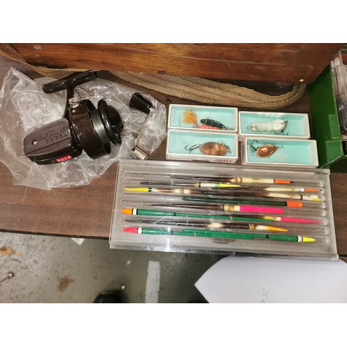 68 - Vintage lockable wooden fishing box and contents including Daiwa 7270A reel, floats etc