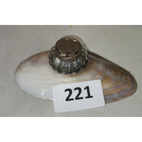 221 - Vintage shell and glass Art deco ink well