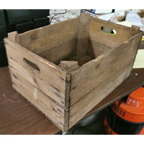 91 - 54 x 37 x 30 cm old timber crate