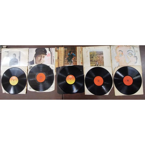 402 - 4 x Bob Dylan vinyl albums, 1 x average, 1 x good and 2 x very good