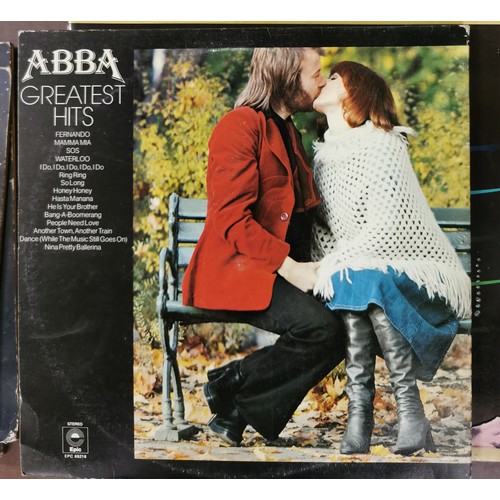 655 - Abba - Greatest hits, gatefold sleeve vinyl album in very good condition