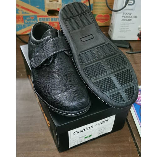 54 - Boxed and unworn pair of Cushion Walk velcro fasten gents shoes size 10