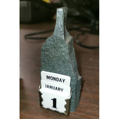 298 - 11.5 cm tall slate desk top calendar - all proceeds from this lot go to NSPCC