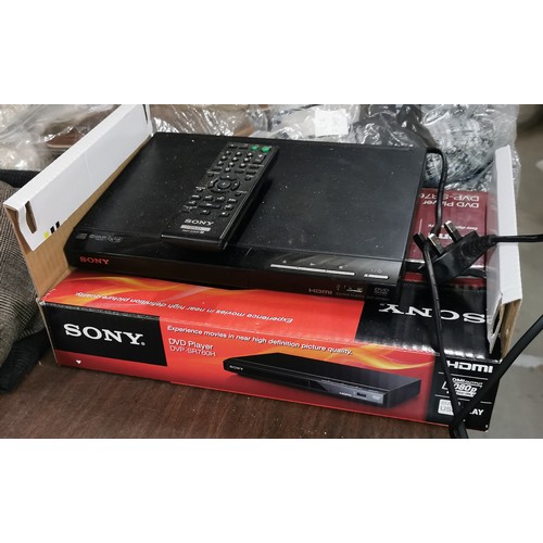 224 - Boxed Sony model DVP-SR760, DVD/CD player with remote control