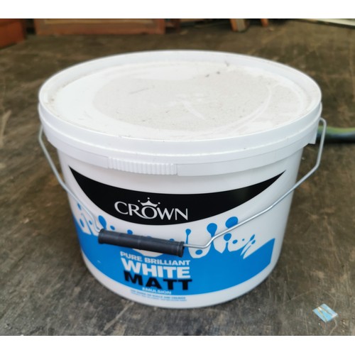 241 - Unused Crown 10 litre white walls and ceilings matt emulsion