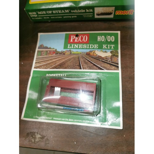 250 - New Peco HO/OO lineside kit - bookstall for model railways