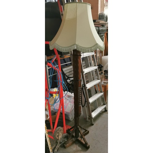 102 - Mid century wooden extending, up and down, standard lamp with shade