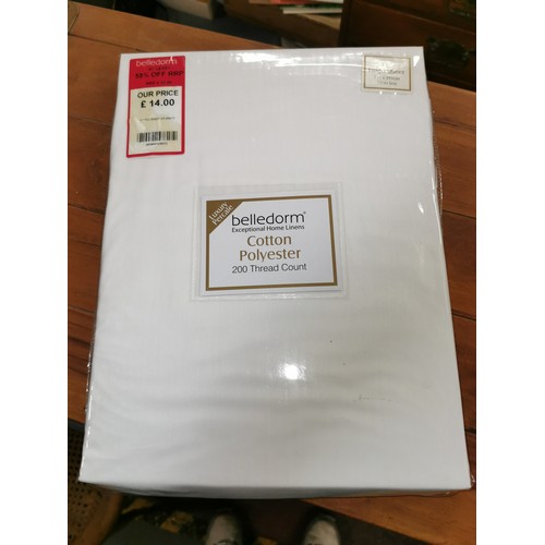 54 - New Belledorm luxury 4 ft fitted sheet & 2 from pack of 4 pillow cases
