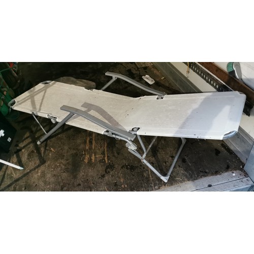 108 - Metal framed folding garden chair/lounger