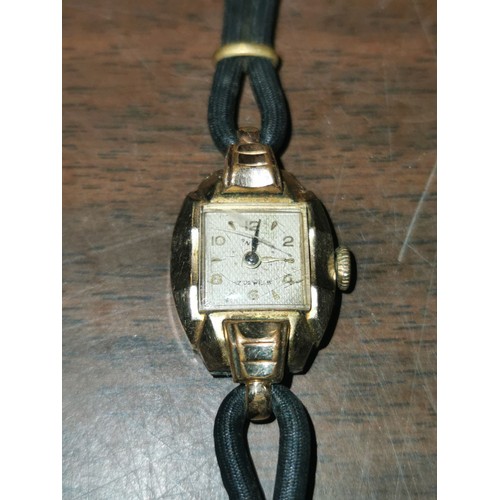 452 - 20 micron rolled gold ladies working Anker 17 jewel watch - strap broken