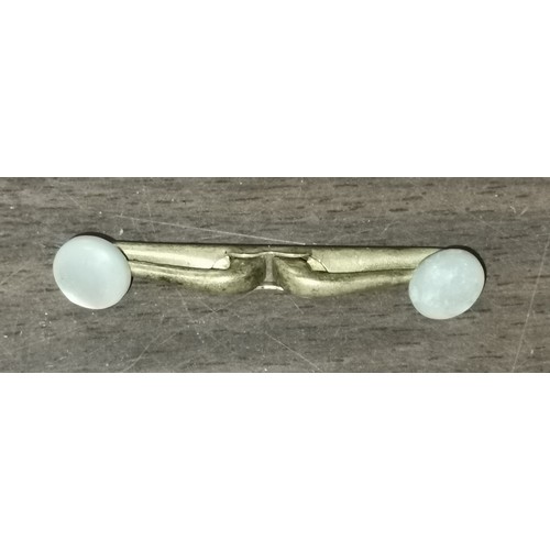 457 - Vintage Brevette the tenax, gilt collar bar