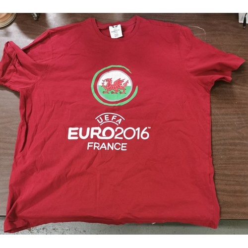 265 - Wales Euro 2016 officially licensed Tshirt size XXL