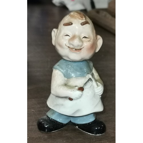 320 - 10 cm tall Foreign stamped chef figure