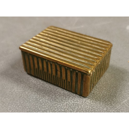 12 - 5.5 x 4 x 2.5 cm solid brass trinket box