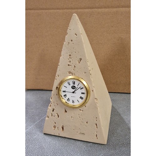 106 - 14 cm tall pyramid shaped quartz Roman numeral face clock