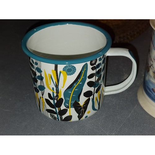 129 - V&A Museum enamel patterned mug