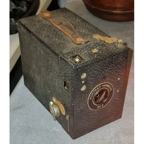 138 - Vintage Kodak portrait hawkeye no'2 box camera