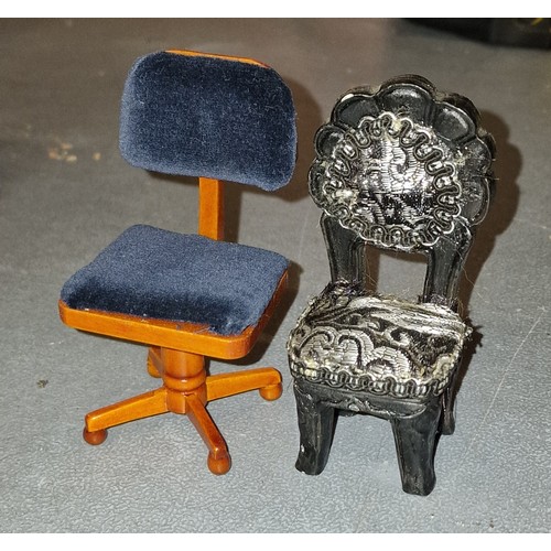 52 - 1 x computer chair and 1 x dining chair, dolls house furniture