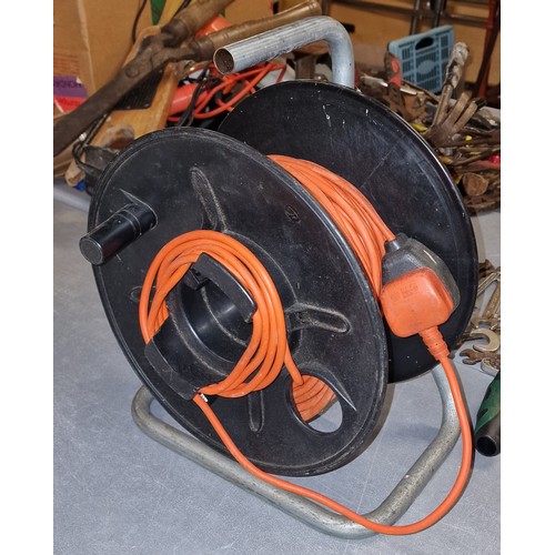 448 - Large orange extension lead on reel