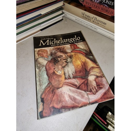 40 - Thames & Hudson 1980 Michelangelo - Linda Murray, 216 page paperback book in good condition