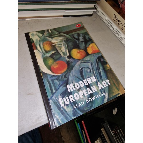54 - Thames & Hudson 1992 (reprint) Modern European art - Alan Bowness, 224 page paperback book