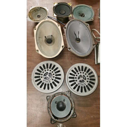 45 - Large job lot of assorted vintage electrical speakers, components and headphones etc