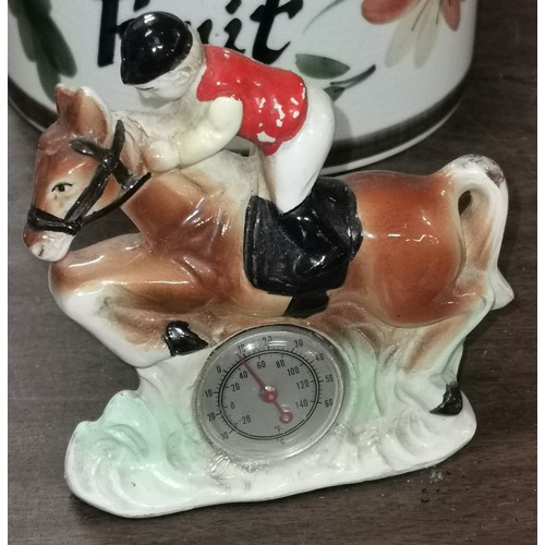 15 - 11 cm tall vintage ceramic horse and jockey thermometer