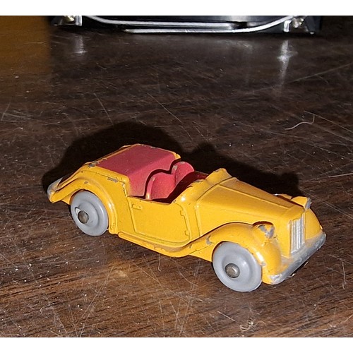 65 - Dublo Dinky Singer Roadster in VG condition