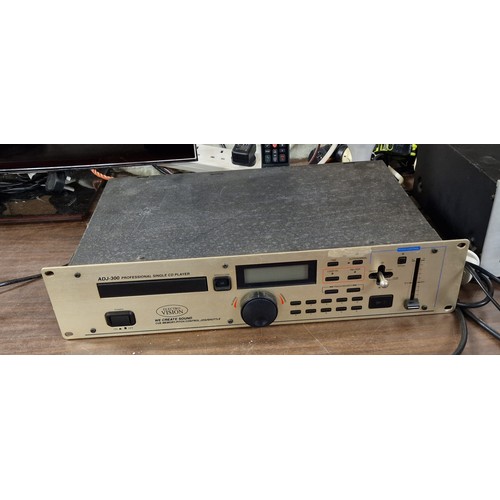 157 - Electro Vision ADJ-300, integrated professional single CD player