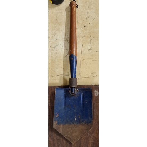 220 - Military style old trench shovel