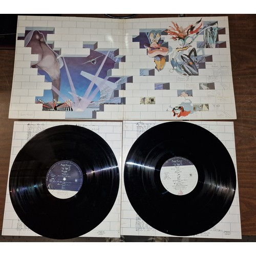 215 - Pink Floyd - The Wall vinyl double album, A8U/B5U/A6U/B8U