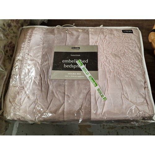 21 - New Dunelm pink satin quilted bedspread