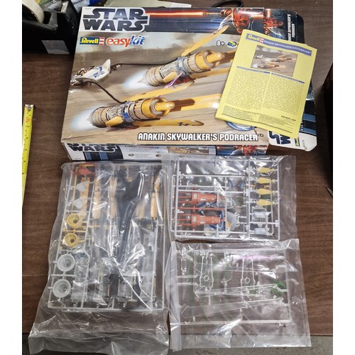 289 - Revel 06678 Star Wars Anakin Skywalkers pod racer model kit, boxed and still sealed inside