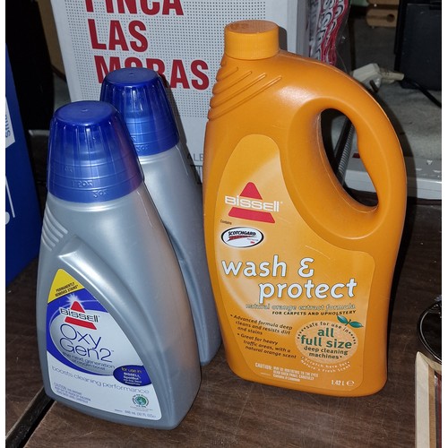 290 - Full 1.42 ltr Bissell wash and protect, 1 x full and 1 x 1/2 full 946 ml Oxy Gen 2 cleaning solution... 