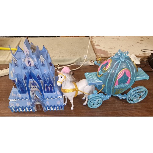 210 - Disney Frozen palace and large moving horse and coach