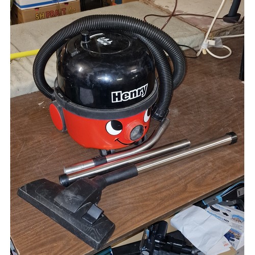 307 - Henry hoover with hose and pipes