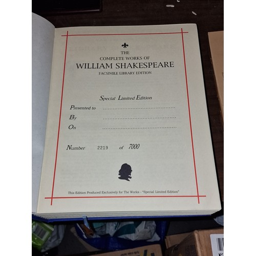 215 - Limited edition, 2219/7000, 2006 the complete library of Shakespeare silver leaf book - near mint