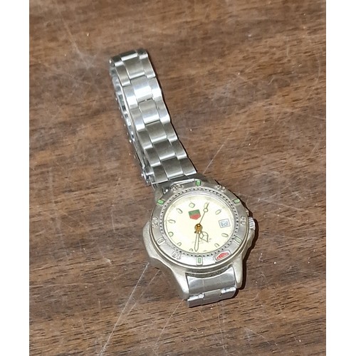 54 - Tag Heuer chronometer (no'28360) professional diver series, 200 mtr calendar watch